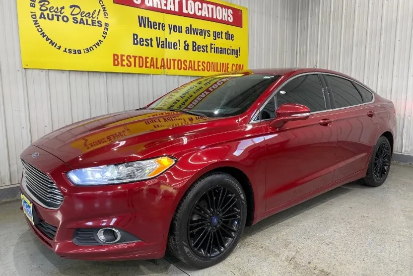 2016 Ford Fusion SE photo 1