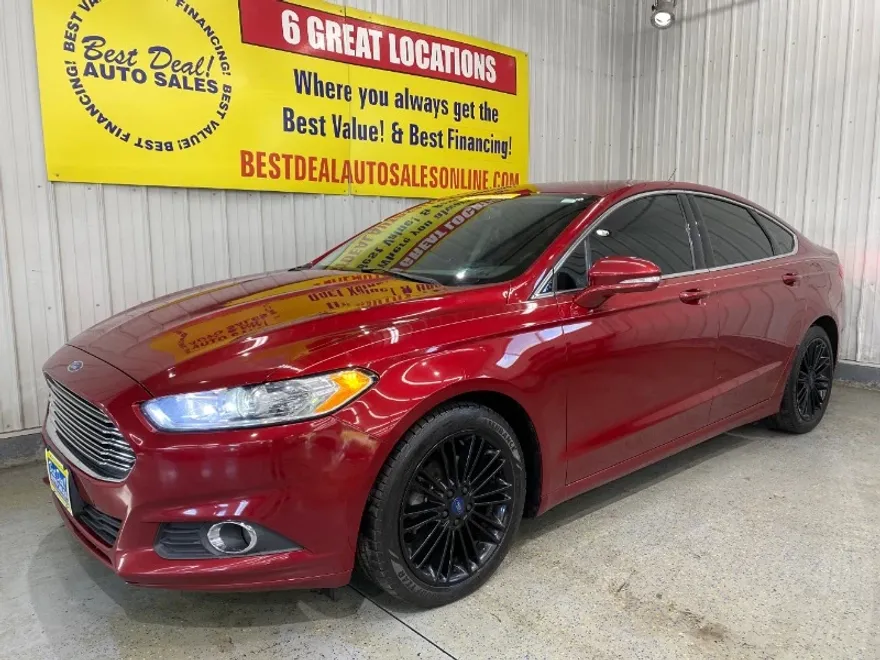 2016 Ford Fusion SE photo 1