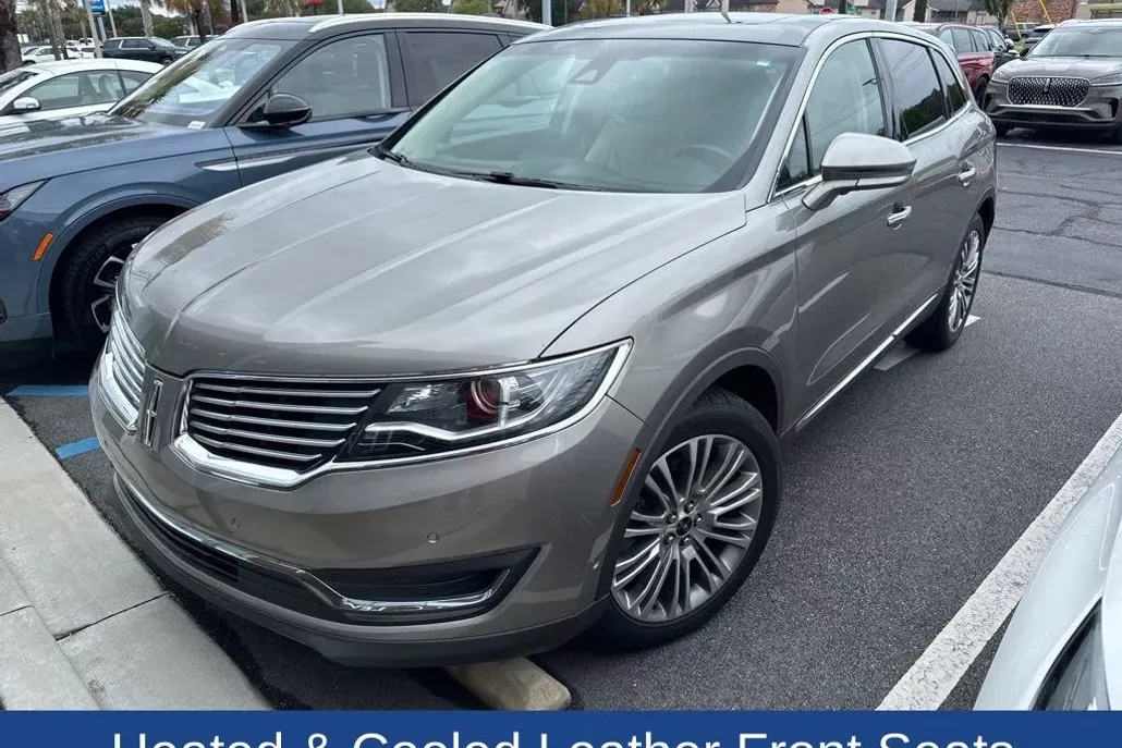 2017 Lincoln MKX Reserve photo 1