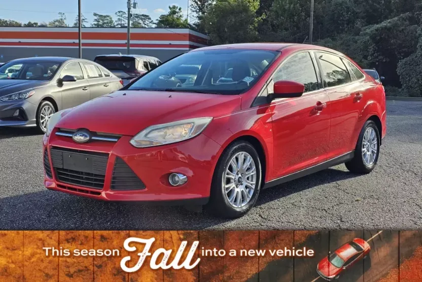 2012 Ford Focus SE photo 1