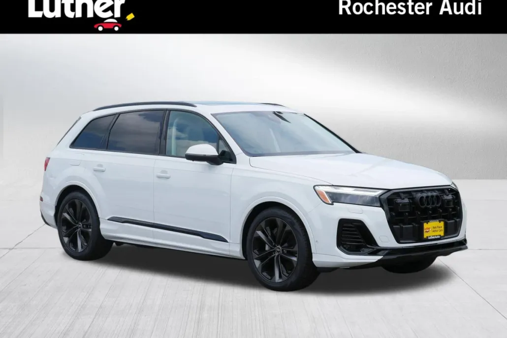 2025 Audi Q7 55 Premium Plus photo 1