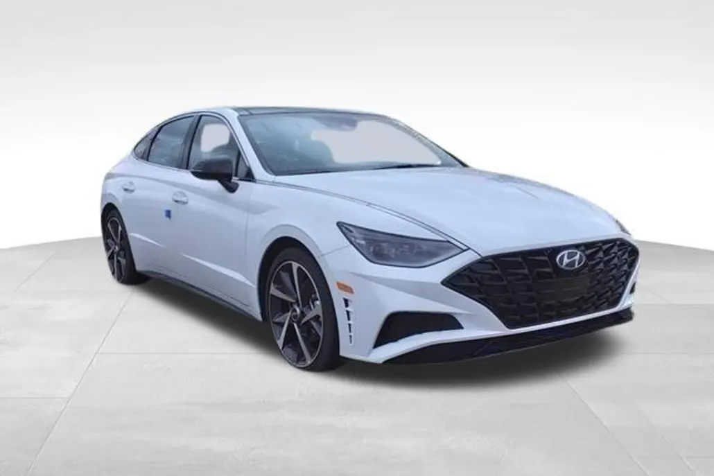 2023 Hyundai Sonata SEL Plus photo 1
