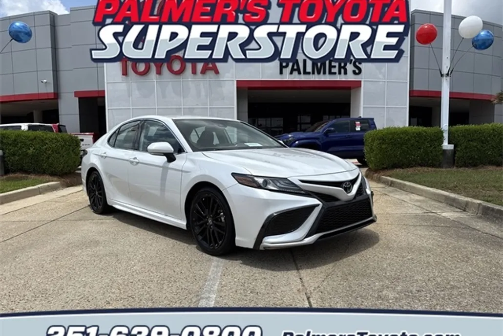 2023 Toyota Camry XSE photo 1