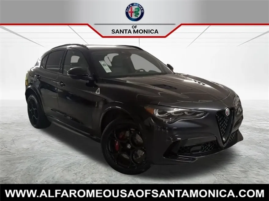 2024 Alfa Romeo Stelvio Quadrifoglio photo 1
