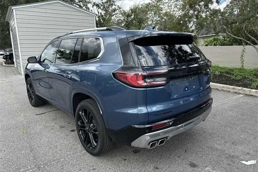 2025 Gmc Acadia Denali photo 1