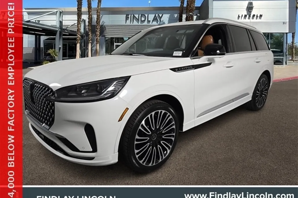 2025 Lincoln Aviator Black Label photo 1