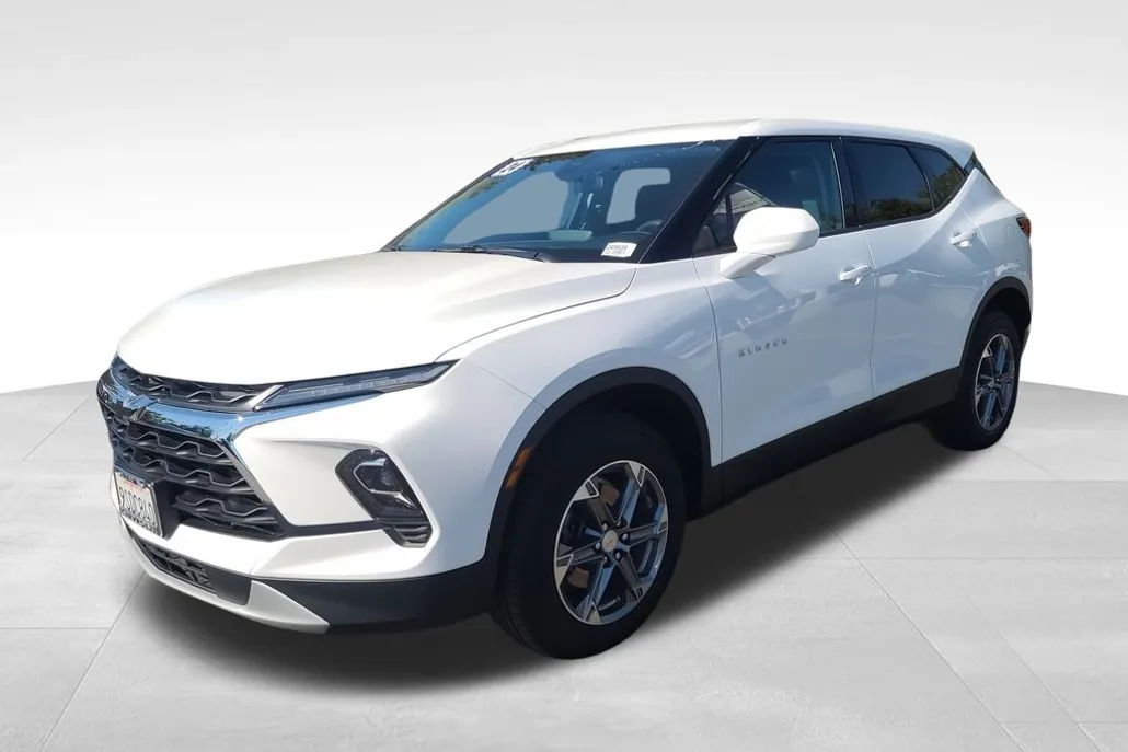 2024 Chevrolet Blazer 2LT photo 1