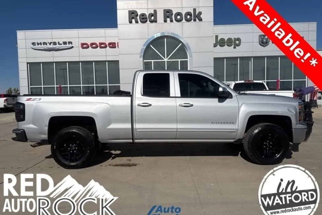 2015 Chevrolet Silverado 1500 LT photo 1