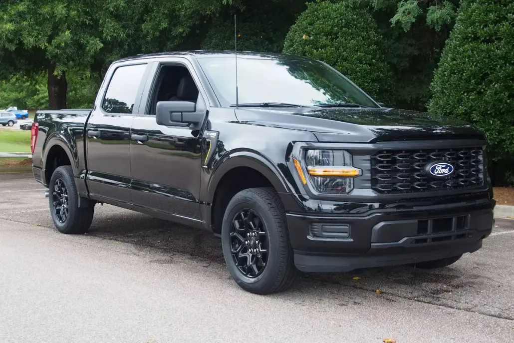 2025 Ford F-150 STX photo 1
