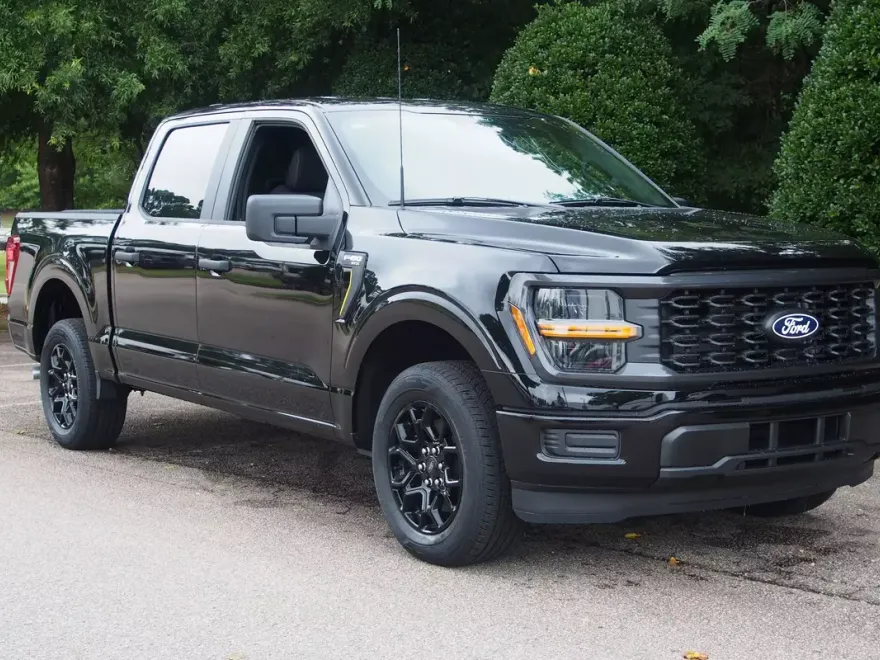 2025 Ford F-150 STX photo 1