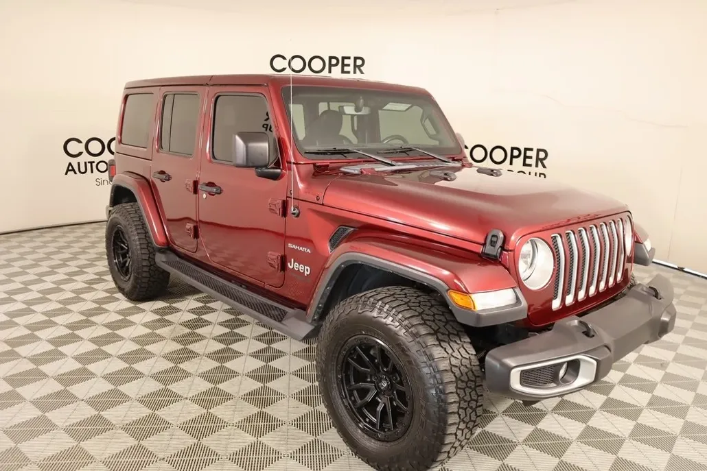 2022 Jeep Wrangler Unlimited Sahara photo 1