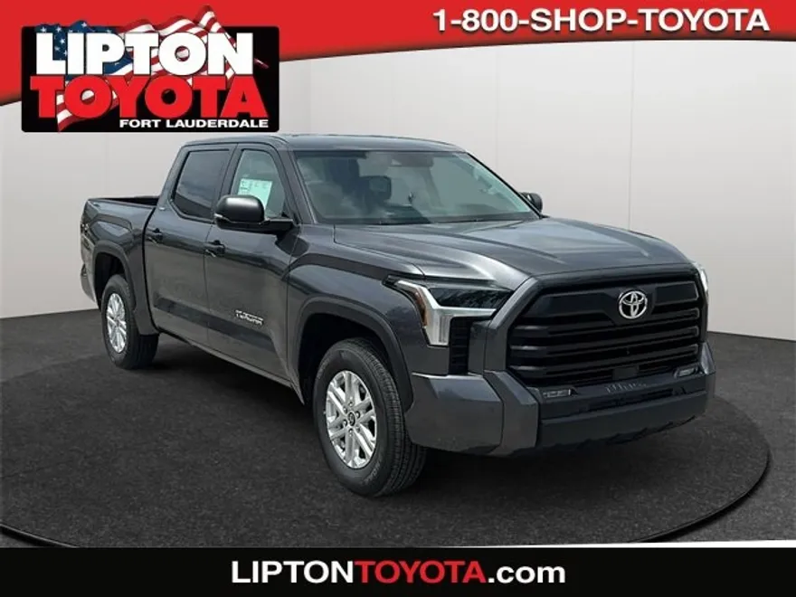 2024 Toyota Tundra SR5 photo 1