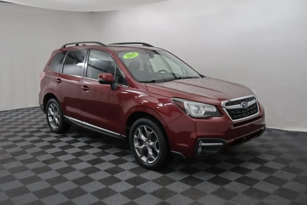 2017 Subaru Forester 2.5i Touring photo 1