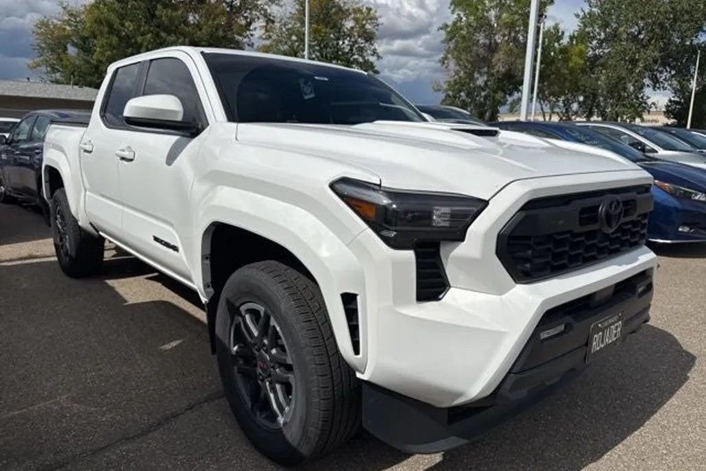 2024 Toyota Tacoma TRD Sport photo 1