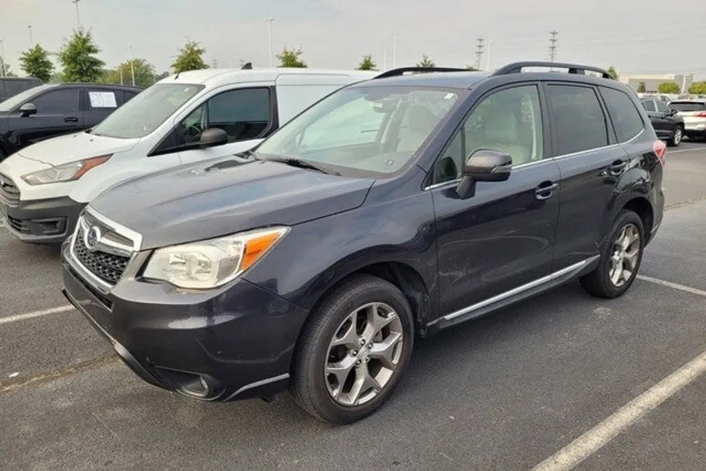 2016 Subaru Forester 2.5i Touring photo 1