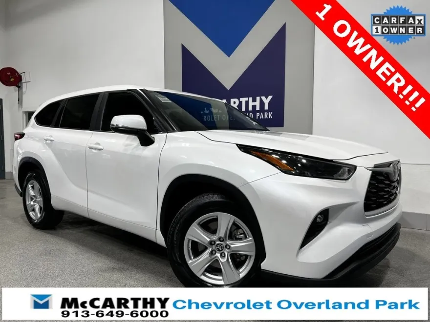2023 Toyota Highlander L photo 1