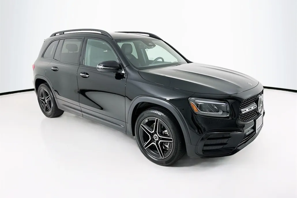 2025 Mercedes Benz GLB 250 photo 1