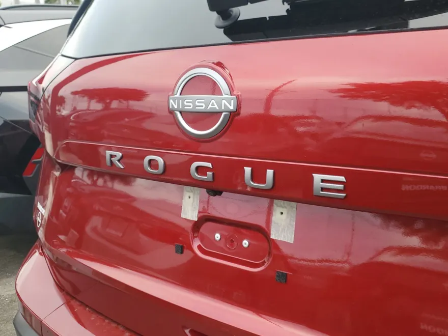 2026 Nissan Rogue S photo 1