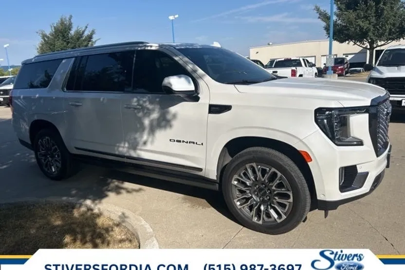 2023 Gmc Yukon XL Denali Ultimate photo 1