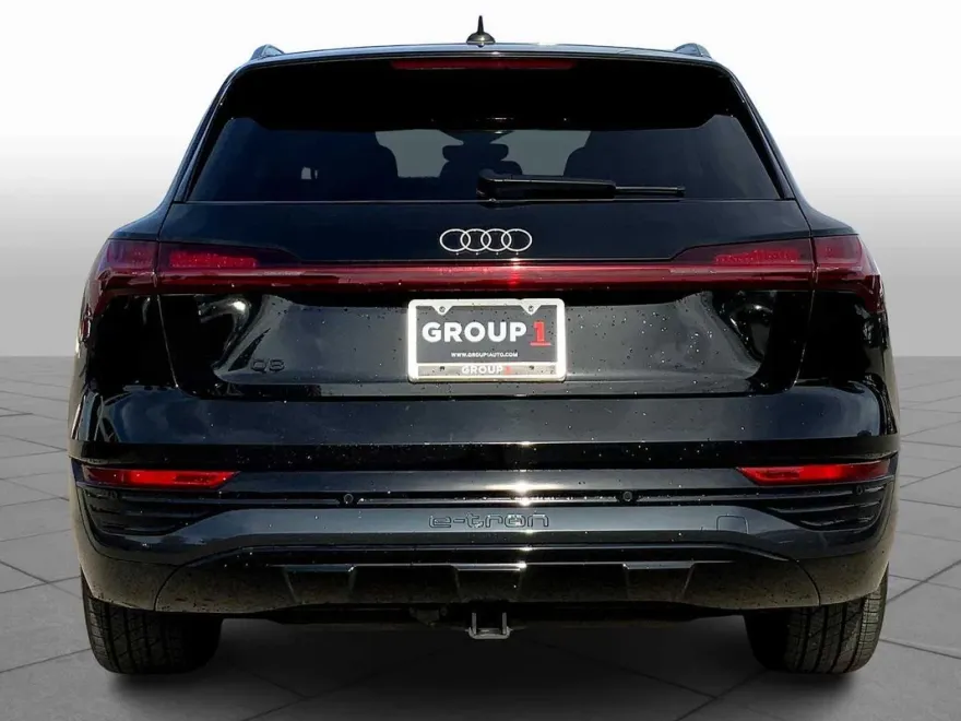 2024 Audi Q8 E-tron Premium Plus photo 1