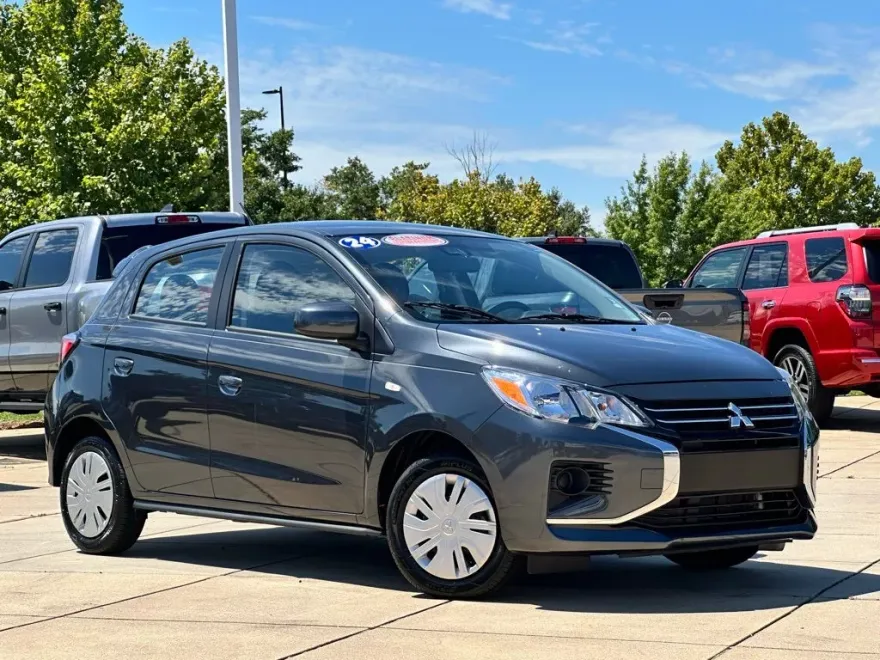 2024 Mitsubishi Mirage ES photo 1