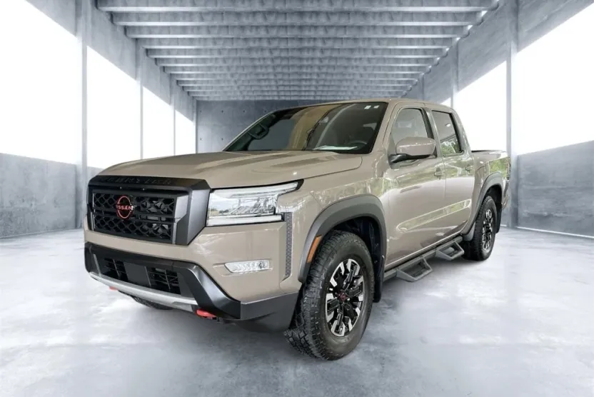 2022 Nissan Frontier PRO-X photo 1