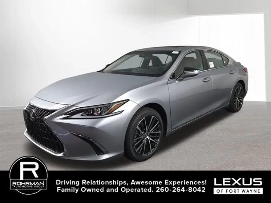 2025 Lexus ES 300h photo 1