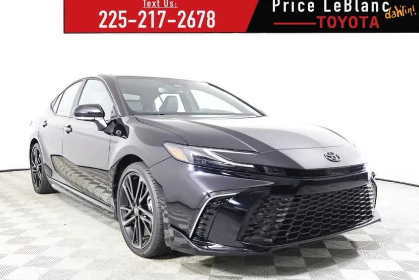 2025 Toyota Camry XSE photo 1