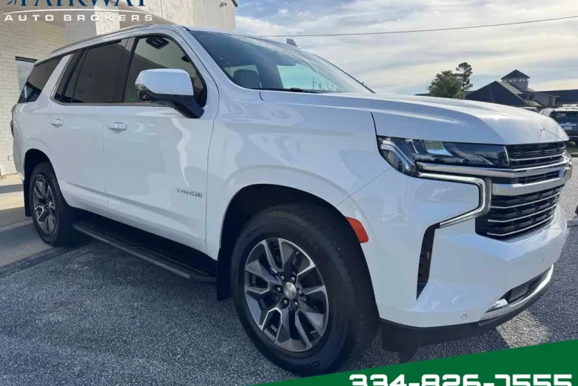 2022 Chevrolet Tahoe LT photo 1
