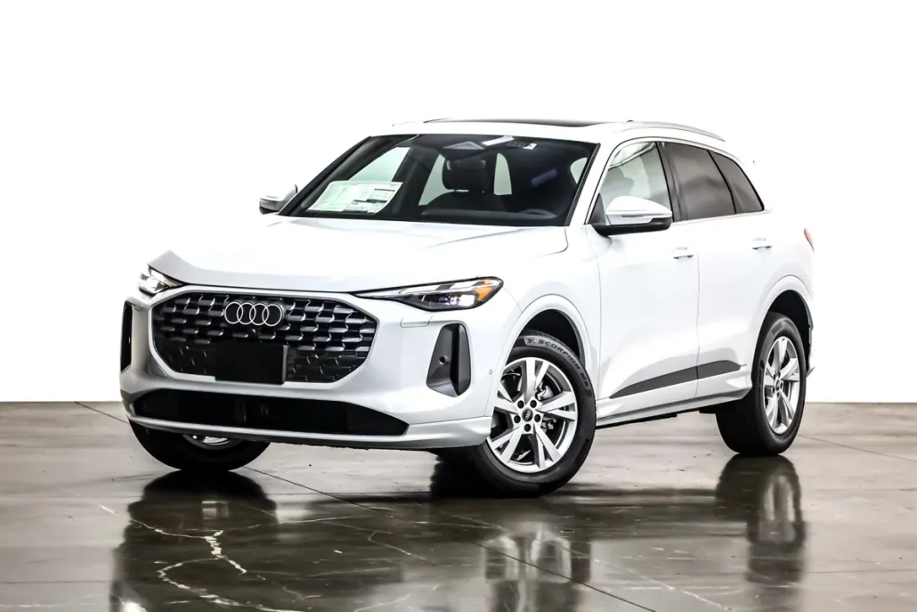 2025 Audi Q5 Premium TFSI photo 1