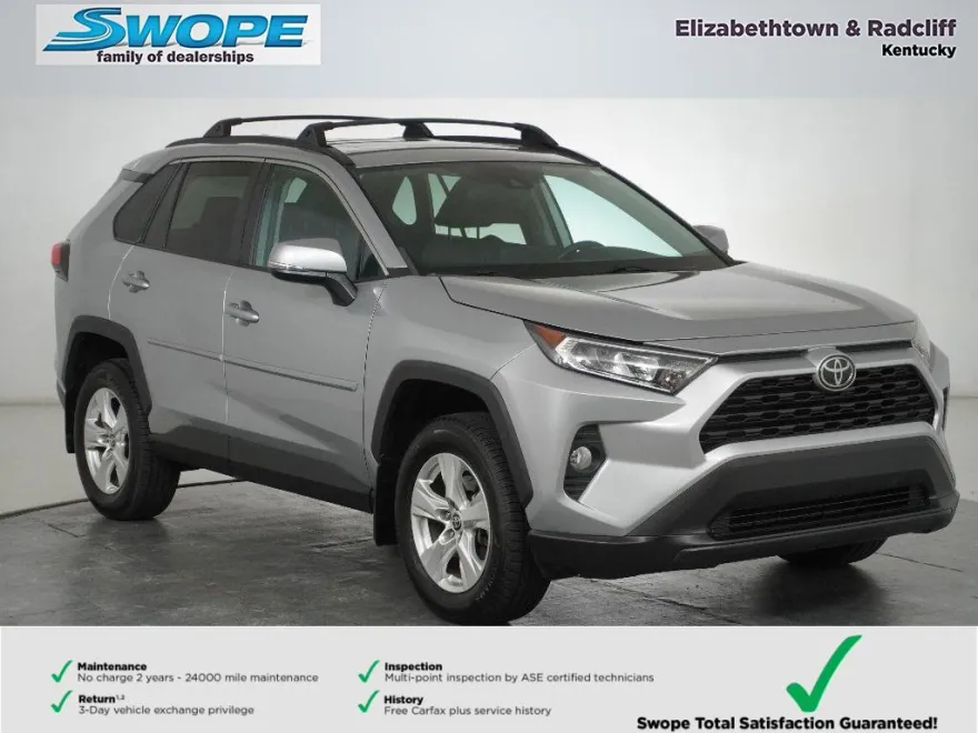 2021 Toyota RAV4 XLE photo 1