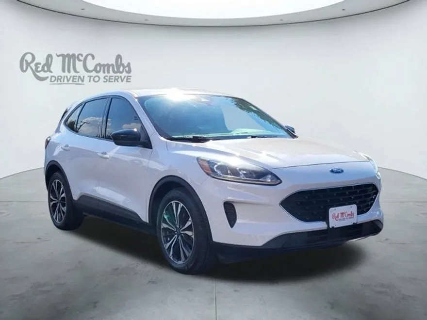 2022 Ford Escape SE photo 1