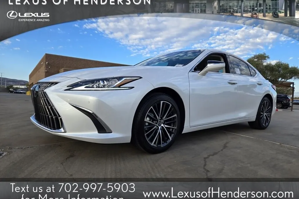 2025 Lexus ES 300h photo 1