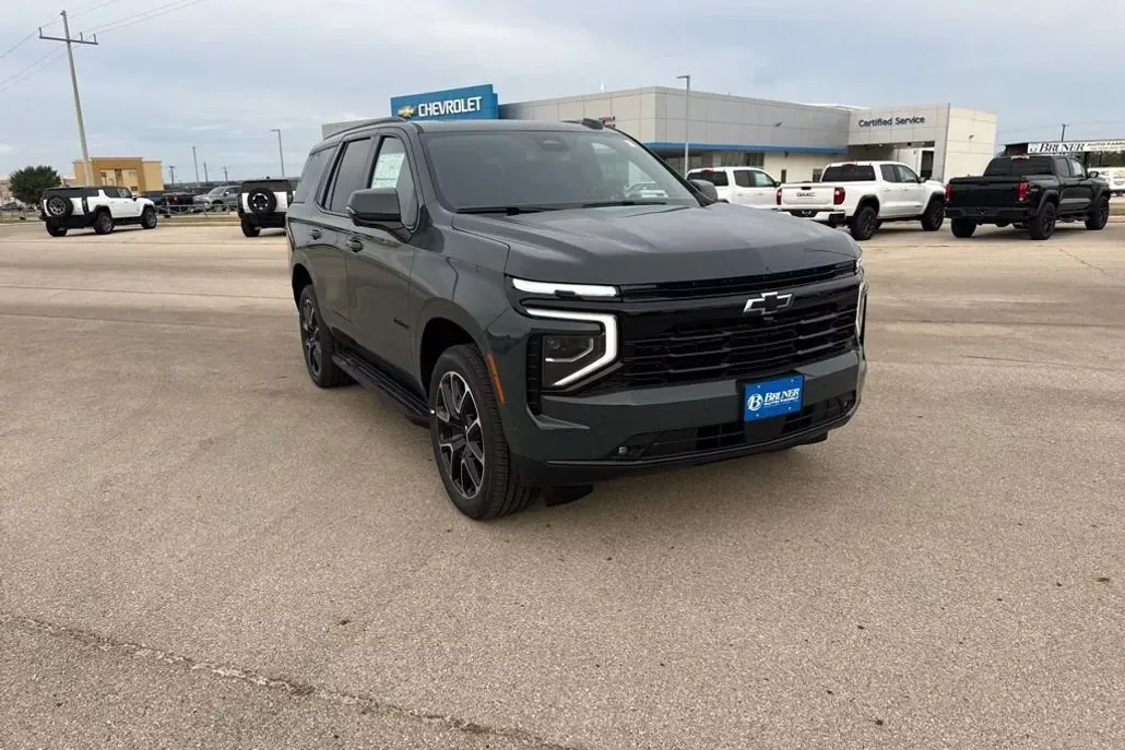 2025 Chevrolet Tahoe RST photo 1