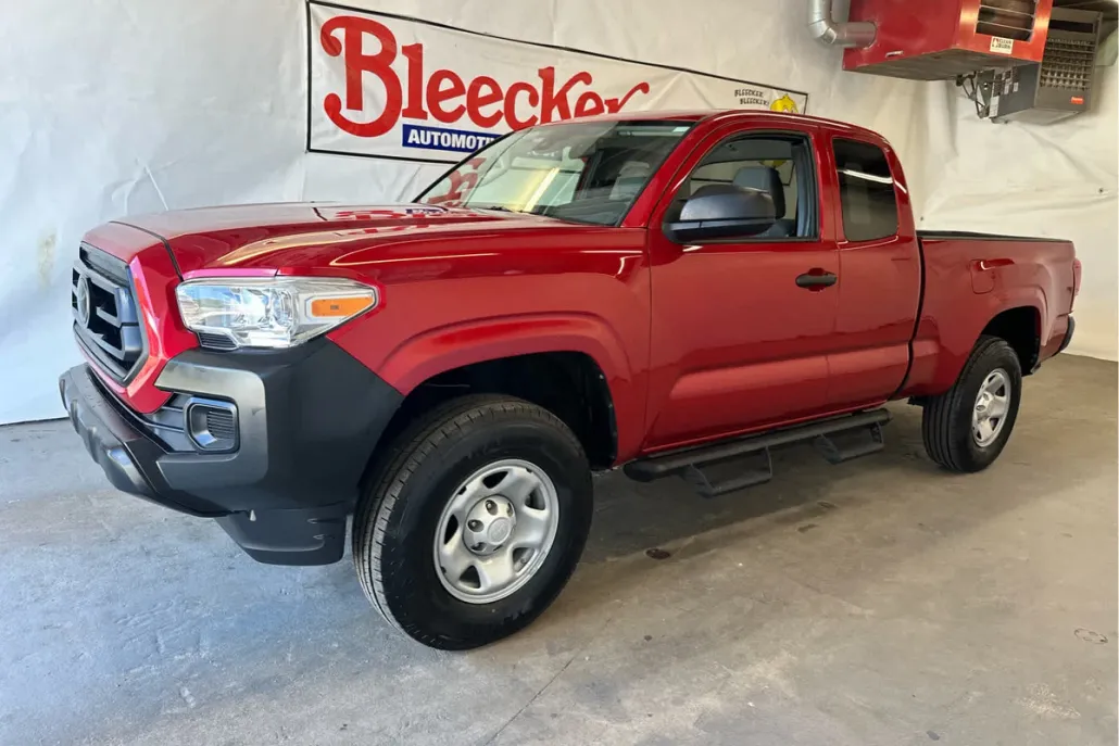 2021 Toyota Tacoma 4x4 SR photo 1