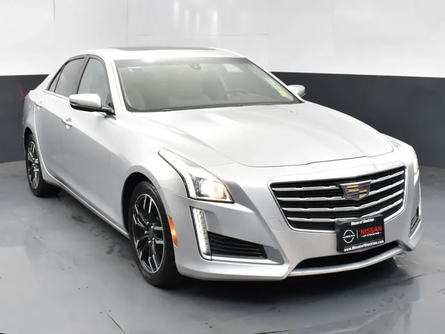 2018 Cadillac CTS Base photo 1