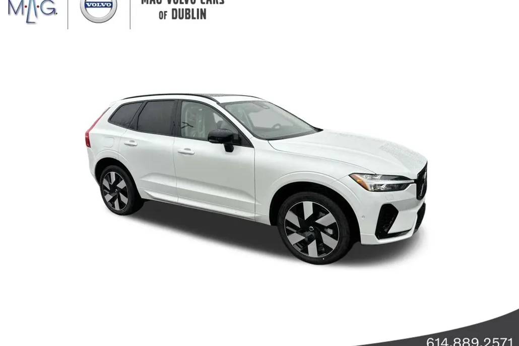 2025 Volvo XC60 T8 Plus photo 1