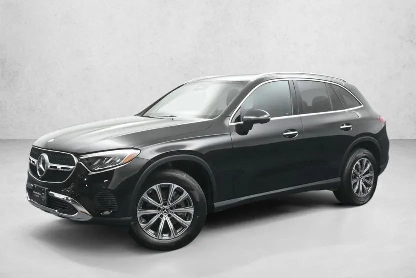 2025 Mercedes Benz GLC 300 4MATIC photo 1