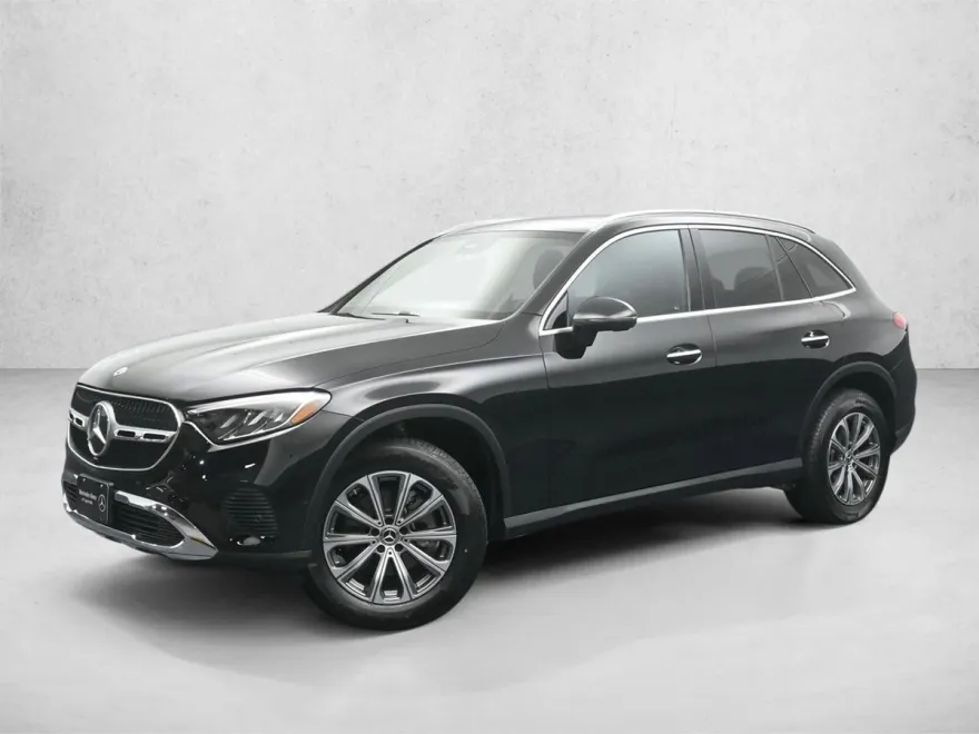 2025 Mercedes Benz GLC 300 4MATIC photo 1
