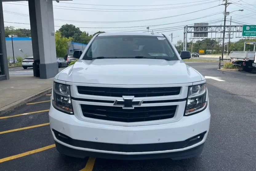 2018 Chevrolet Suburban Premier photo 1