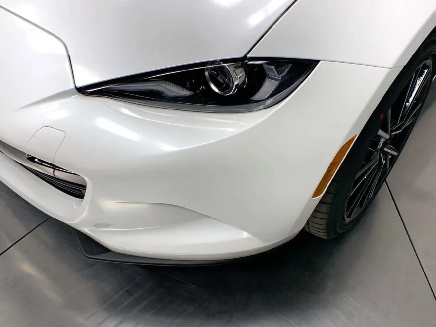 2025 Mazda MX-5 Miata Miata RF Grand Touring photo 11