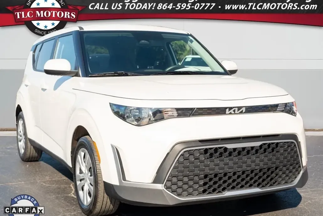 2023 Kia Soul LX photo 1