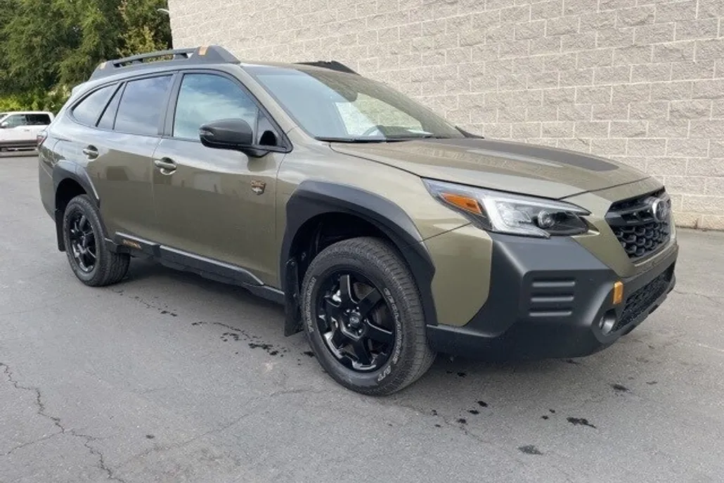2022 Subaru Outback Wilderness photo 1