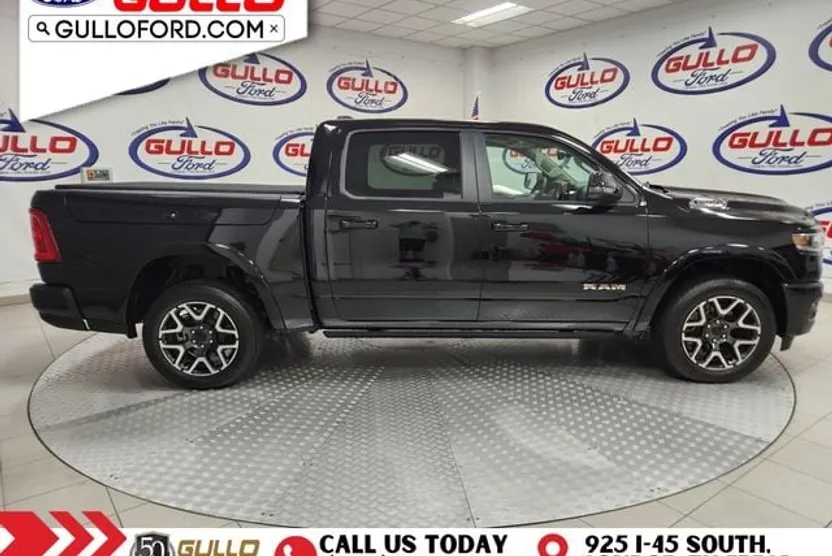 2025 Ram 1500 Laramie photo 1
