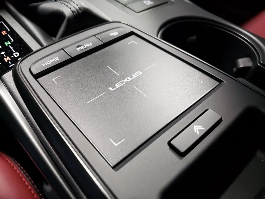 2025 Lexus IS 300 photo 20