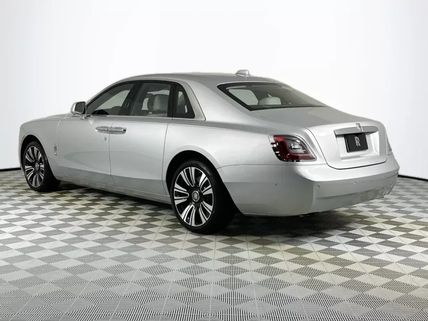 2021 Rolls Royce Ghost RR21 photo 1
