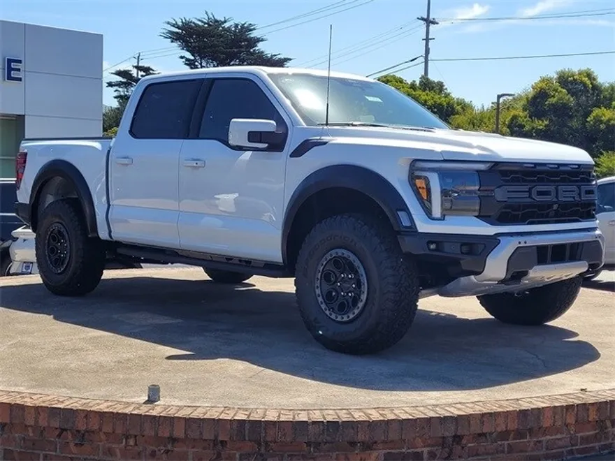 2025 Ford F-150 Raptor photo 1
