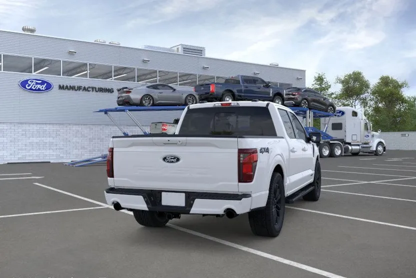 2025 Ford F-150 XLT photo 7