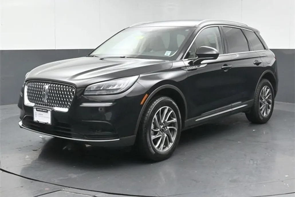 2022 Lincoln Corsair Standard photo 1
