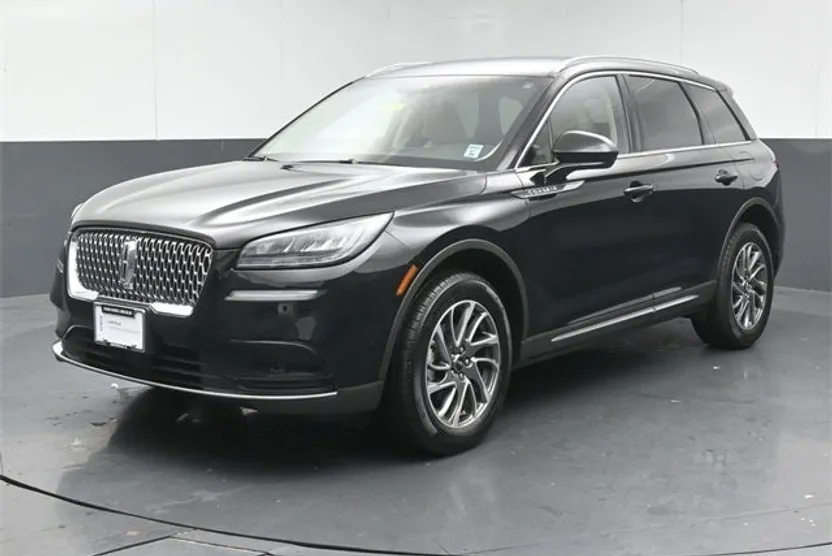 2022 Lincoln Corsair Standard photo 1